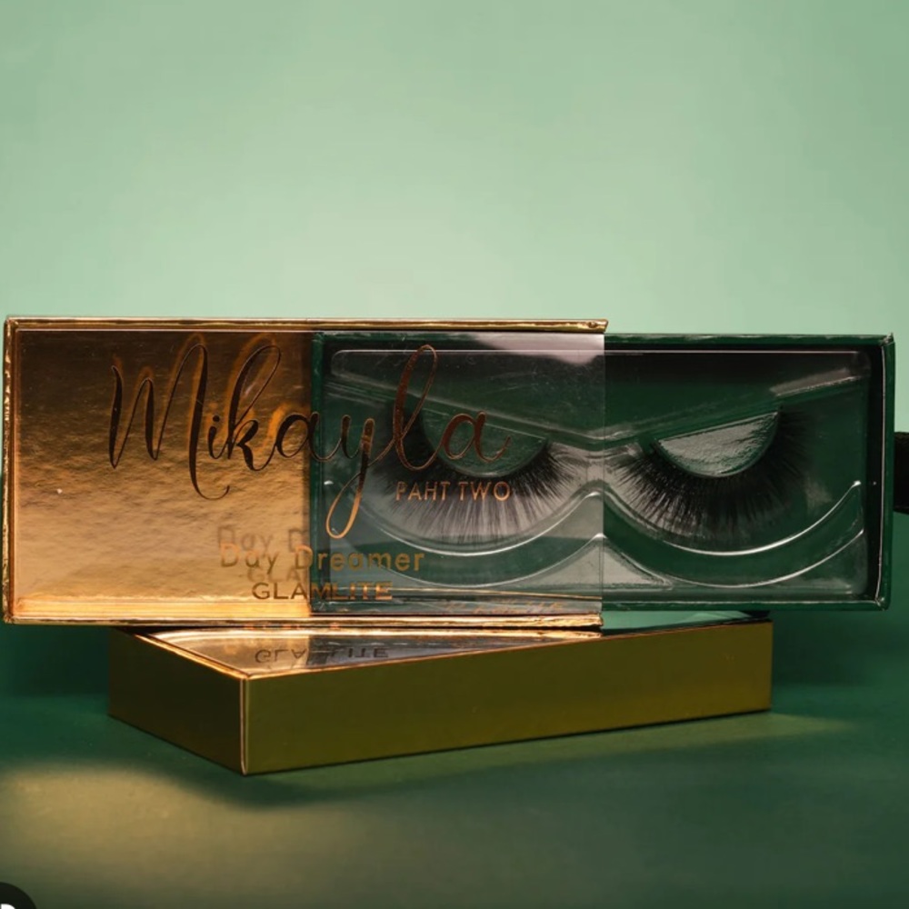 Glamlite x Mikayla Paht Two False Lashes in Day Dreamer BNIB